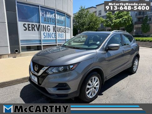 Used 2020 Nissan Rogue Sport SV FWD image 1