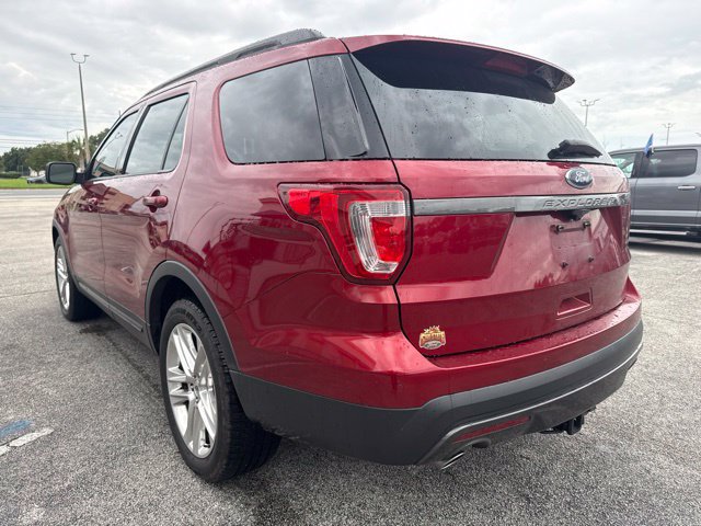 Used 2017 Ford Explorer XLT w/ Equipment Group 202A FWD image 6