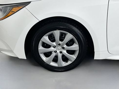 Used 2023 Toyota Corolla LE FWD image 10