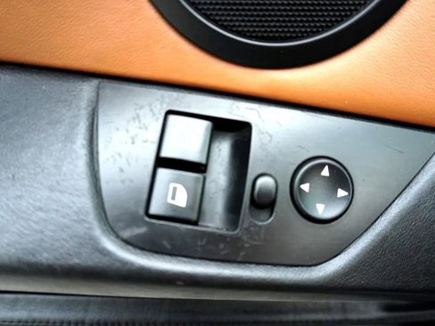 Used 2007 BMW Z4 3.0si image 26