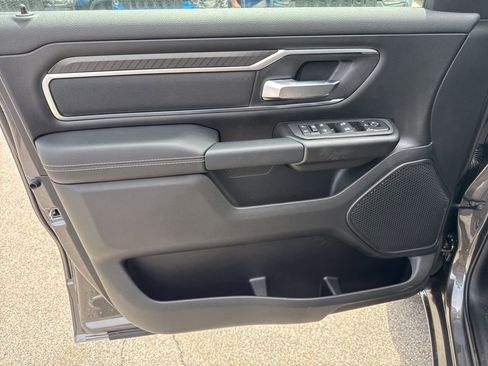 New 2026 RAM 1500 4x4 Crew Cab image 16