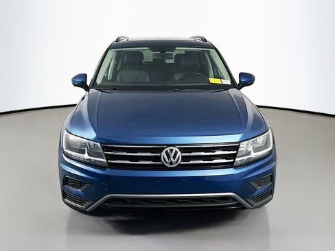 Used 2019 Volkswagen Tiguan SE AWD/4WD image 2