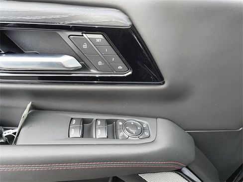 New 2026 GMC Yukon XL AT4 Ultimate w/ LPO, Illumination Package image 23