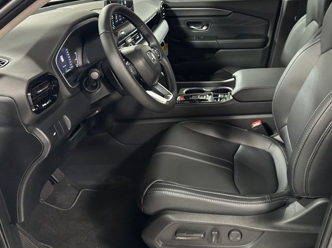 New 2026 Honda Pilot Touring image 3