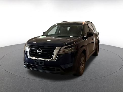 Used 2025 Nissan Pathfinder SV AWD/4WD image 4