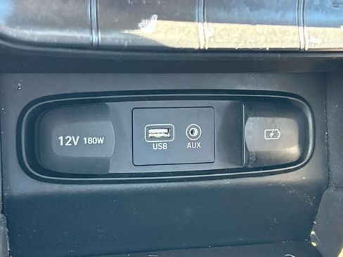 Used 2019 Hyundai Santa Fe SEL FWD image 35