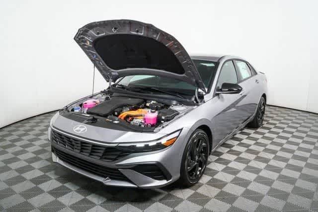 New 2026 Hyundai Elantra SEL FWD image 10