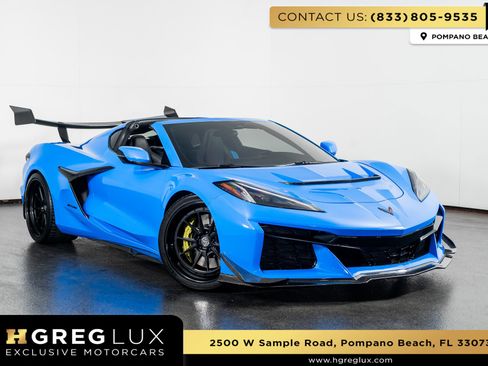 Used 2023 Chevrolet Corvette Z06 image 1