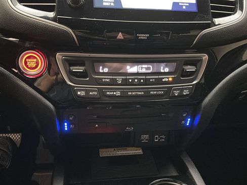 Certified 2022 Honda Pilot Black Edition image 37