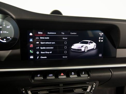 Certified 2022 Porsche 911 Carrera 4S image 24