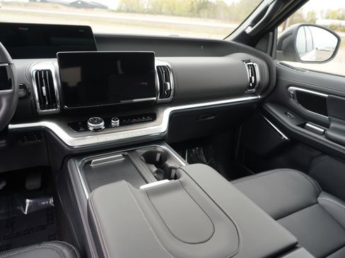 New 2026 Ford Expedition Platinum AWD/4WD image 43