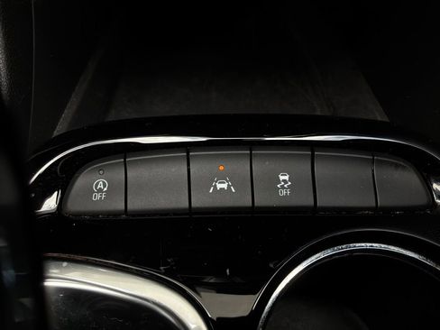 Used 2025 Buick Encore GX Preferred FWD image 23