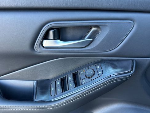 New 2026 Nissan Rogue SV image 8