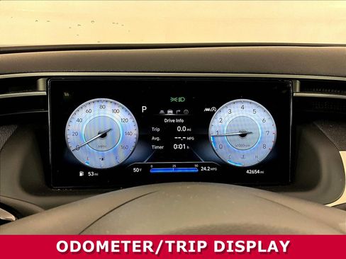 Used 2022 Hyundai Tucson Limited AWD/4WD image 12