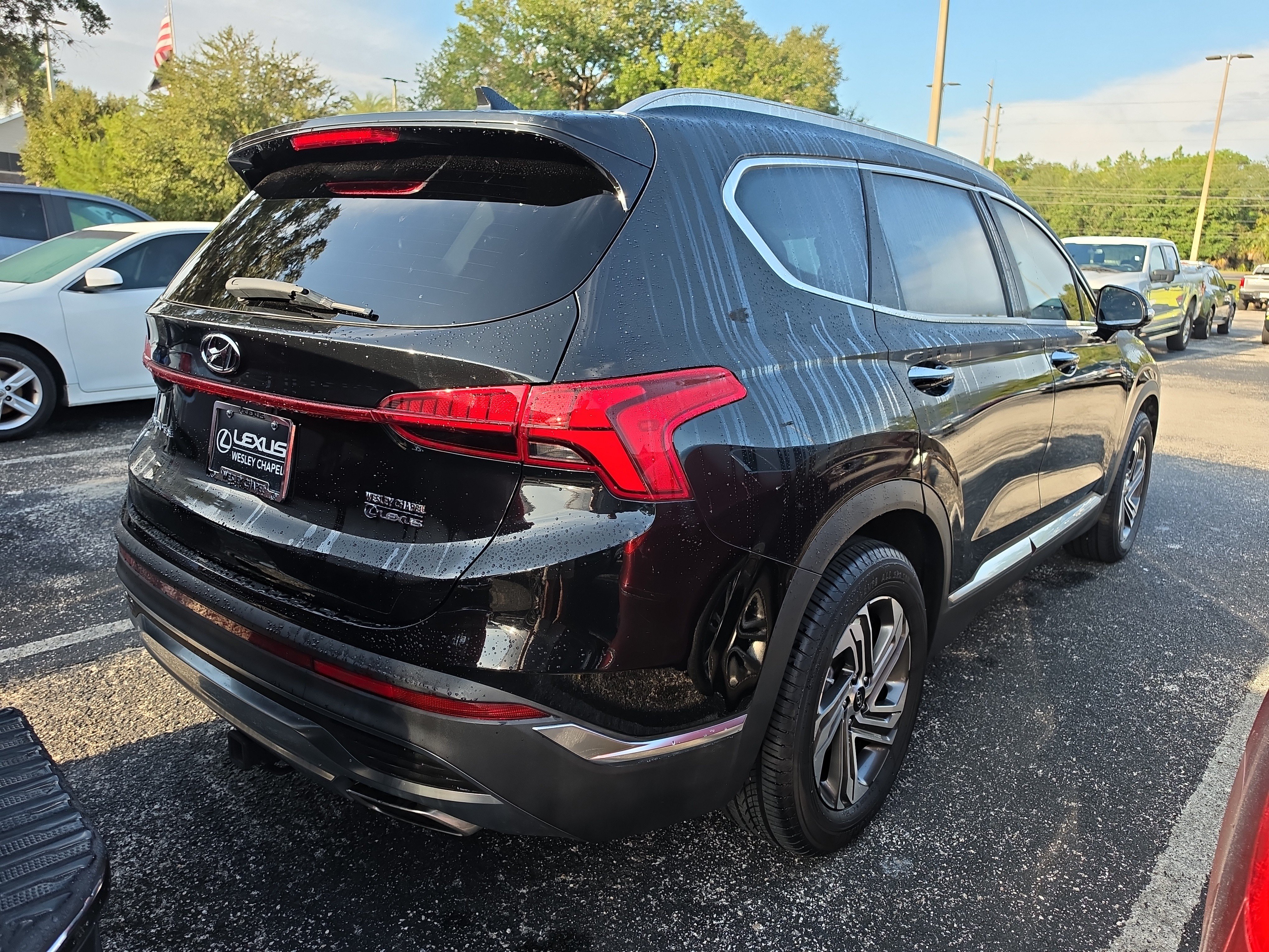 Used 2021 Hyundai Santa Fe SEL w/ Convenience Package FWD image 3