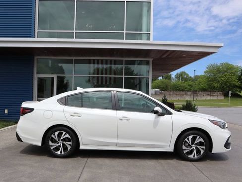 Used 2023 Subaru Legacy Premium AWD/4WD image 2