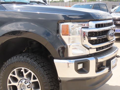 Used 2022 Ford F250 Lariat w/ Lariat Ultimate Package AWD/4WD image 6