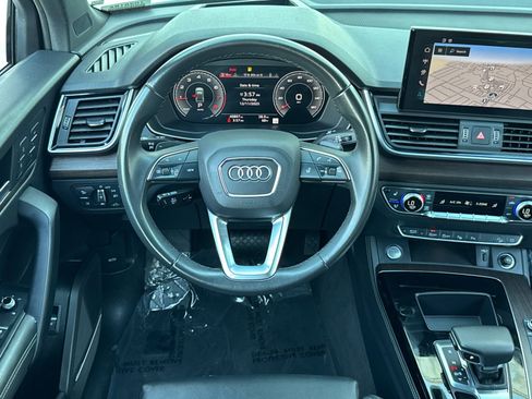 Used 2024 Audi Q5 2.0T Prestige w/ Prestige Package AWD/4WD image 17