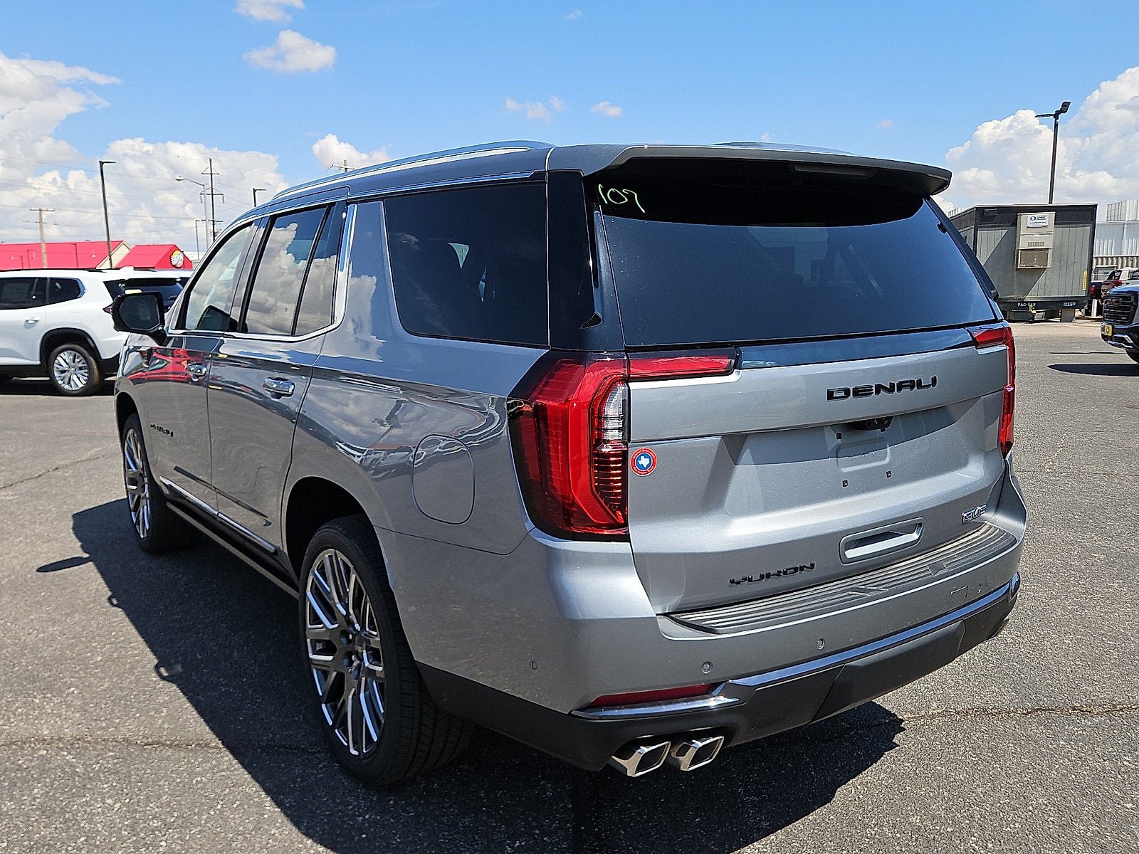 New 2026 GMC Yukon Denali Ultimate AWD/4WD image 3