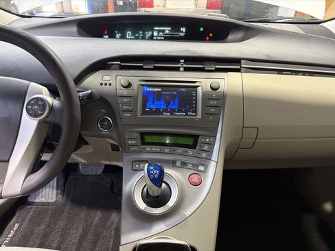 Used 2012 Toyota Prius Two FWD image 18