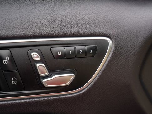 Used 2018 Mercedes-Benz GLA 250 4MATIC image 17