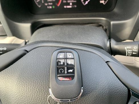 Used 2025 Honda Odyssey EX-L image 50