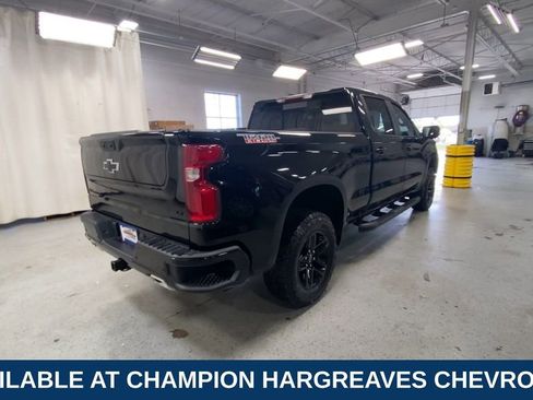 Used 2024 Chevrolet Silverado 1500 LT Trail Boss w/ LT Trail Boss Premium Package AWD/4WD image 11