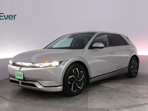 Used 2024 Hyundai Ioniq 5 Limited RWD image 2