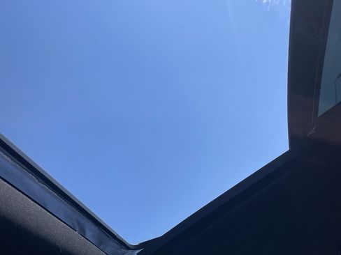 Used 2018 Land Rover Range Rover Sport HSE Dynamic AWD/4WD image 13