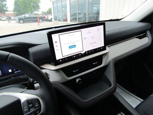 New 2026 Ford Explorer Active AWD/4WD image 27