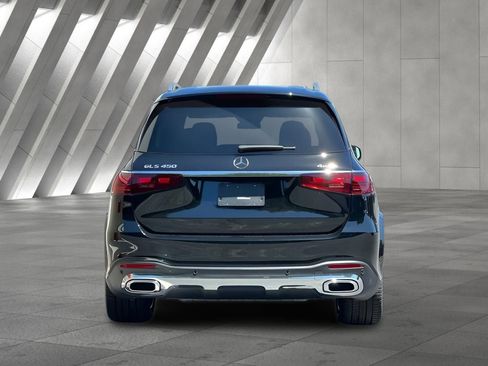 Used 2024 Mercedes-Benz GLS 450 4MATIC image 4