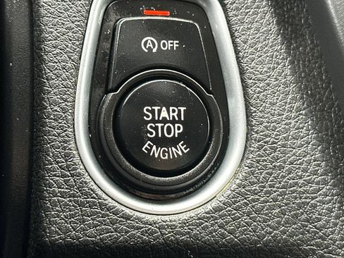 Used 2015 BMW 320i Sedan RWD image 25