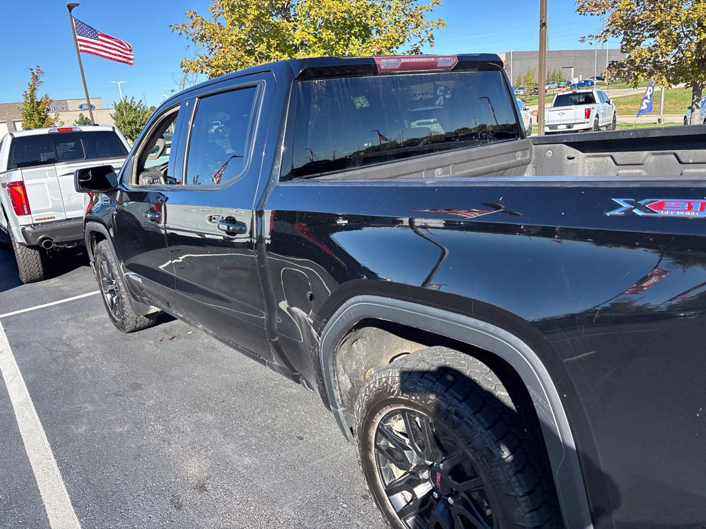 Used 2021 GMC Sierra 1500 Elevation w/ X31 Off-Road Package AWD/4WD image 4