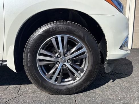 Used 2019 INFINITI QX60 Luxe w/ Essential Package image 31