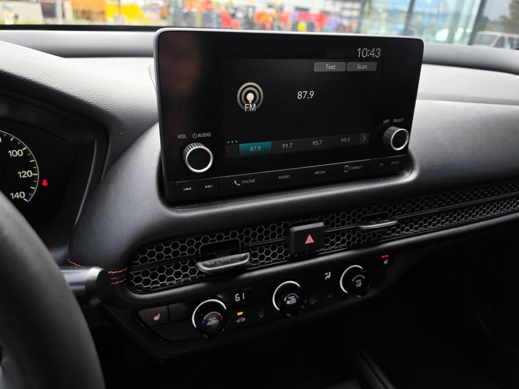 Used 2024 Honda HR-V Sport image 26