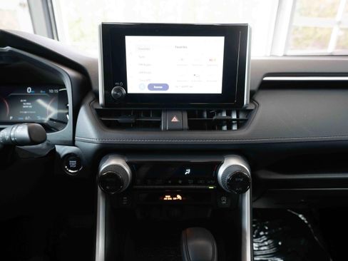 Certified 2025 Toyota RAV4 XLE image 18