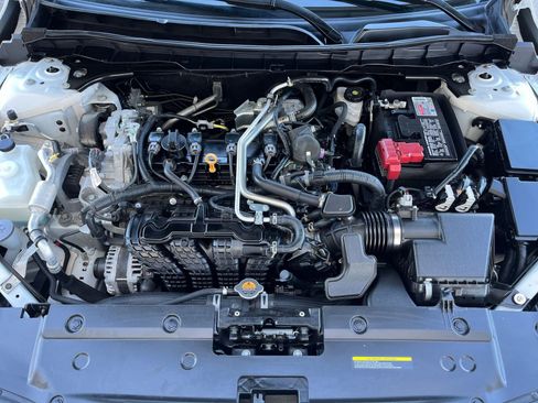 Used 2025 Nissan Altima 2.5 SV image 29