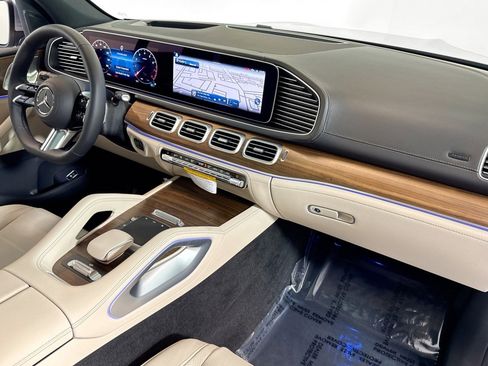 New 2026 Mercedes-Benz GLS 580 4MATIC image 28