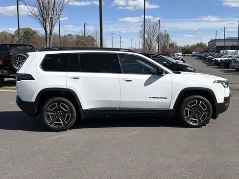 New 2026 Jeep Cherokee Laredo AWD/4WD image 14