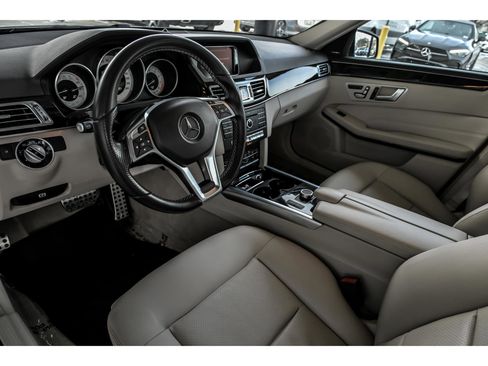 Used 2016 Mercedes-Benz E 350 4MATIC Sedan image 10