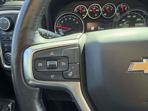 Used 2022 Chevrolet Silverado 1500 LTZ w/ LTZ Convenience Package II AWD/4WD image 30