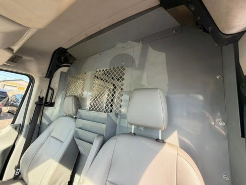 Used 2017 Ford Transit 250 130 Medium Roof RWD image 10