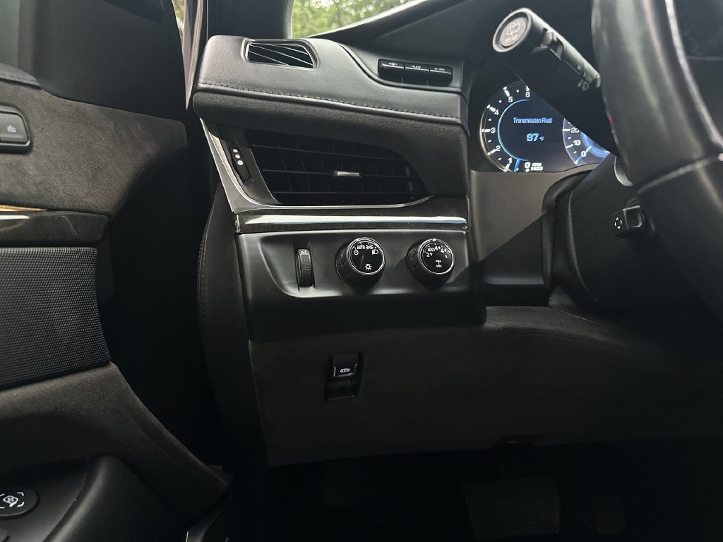 Certified 2019 Cadillac Escalade Platinum AWD/4WD image 18