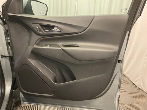 Used 2024 Chevrolet Equinox LT image 31