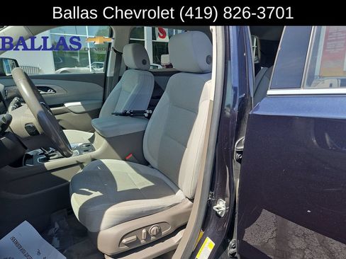 Used 2020 Chevrolet Traverse LT FWD image 20