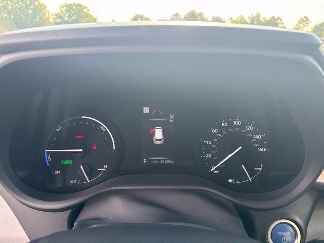 Used 2023 Toyota Sienna XLE FWD image 28