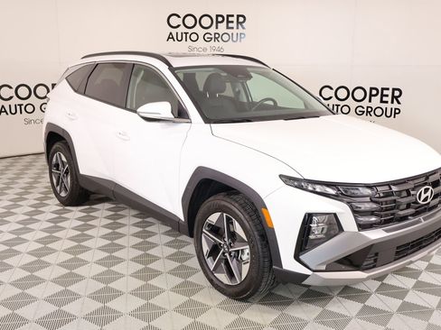 Certified 2025 Hyundai Tucson SEL image 1