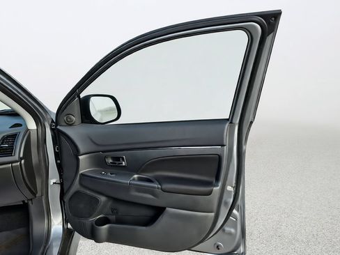 New 2026 Mitsubishi Outlander Sport ES AWD/4WD image 32