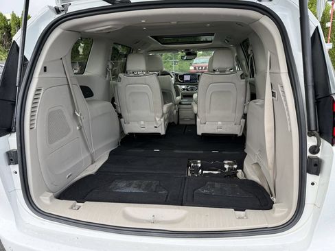 Used 2021 Chrysler Pacifica Limited w/ Premium & Safety Sphere Group AWD/4WD image 24