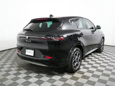 Used 2024 Alfa Romeo Tonale Ti image 2